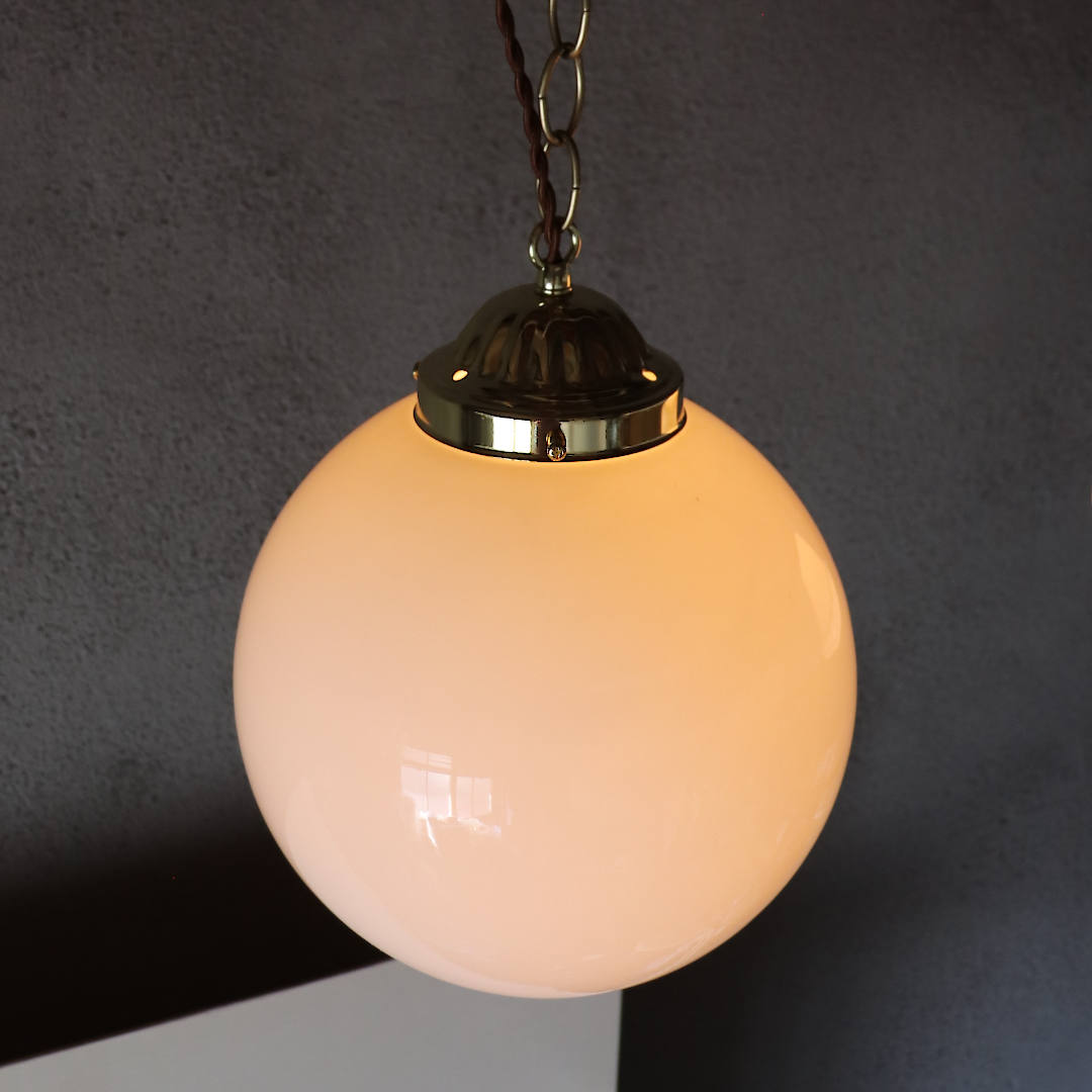 ガラスシェード ボール型 照明 吊り下げランプ アンティーク ミルクガラス-